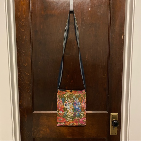 Handmade, fair trade, cross body purse - Picture 2 of 4